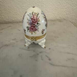 FORMALITIES BY‎ BAUM BROTHERS EGG FLORAL AND WHITE TRINKET BOX